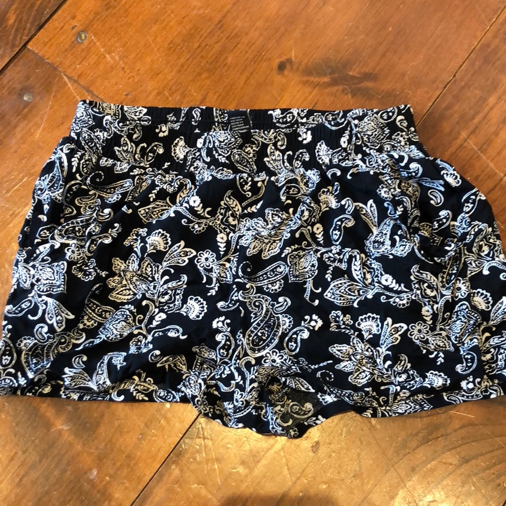 Festival shorts with pockets